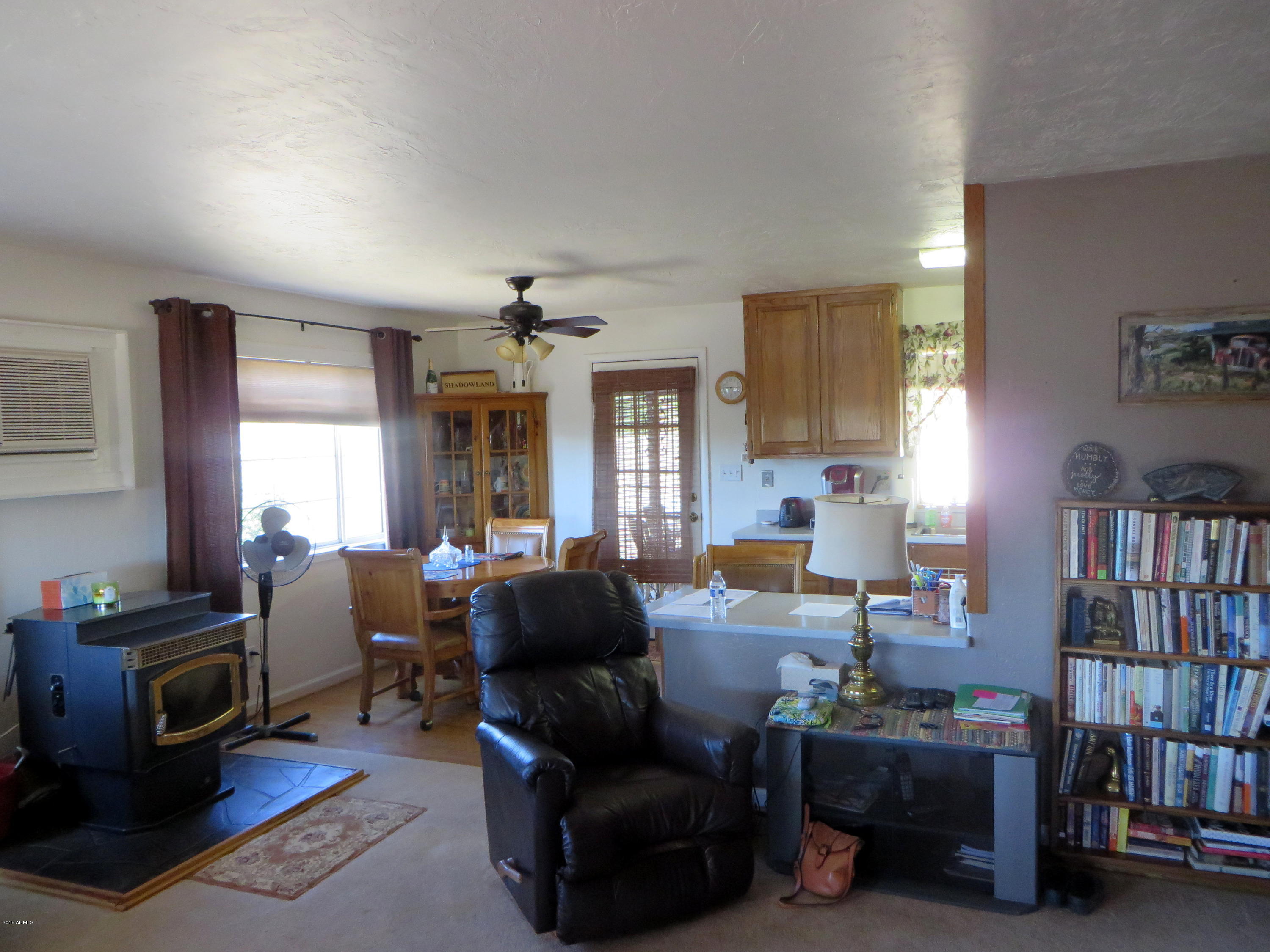 18482 Frontier Road Peeples Valley, AZ 86332 - Photo 28 of 67 Living/Dining