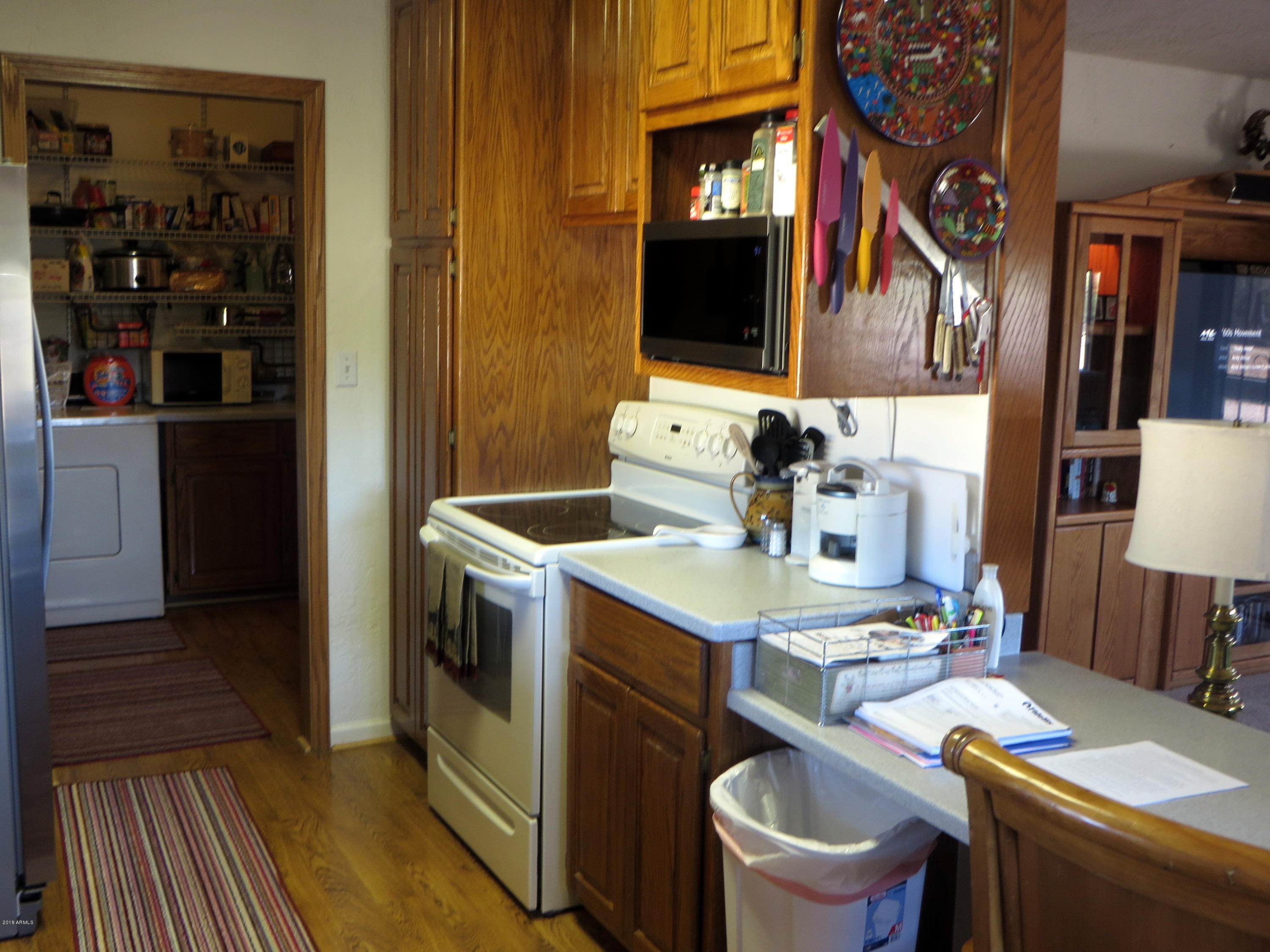 18482 Frontier Road Peeples Valley, AZ 86332 - Photo 32 of 67 Electric Range