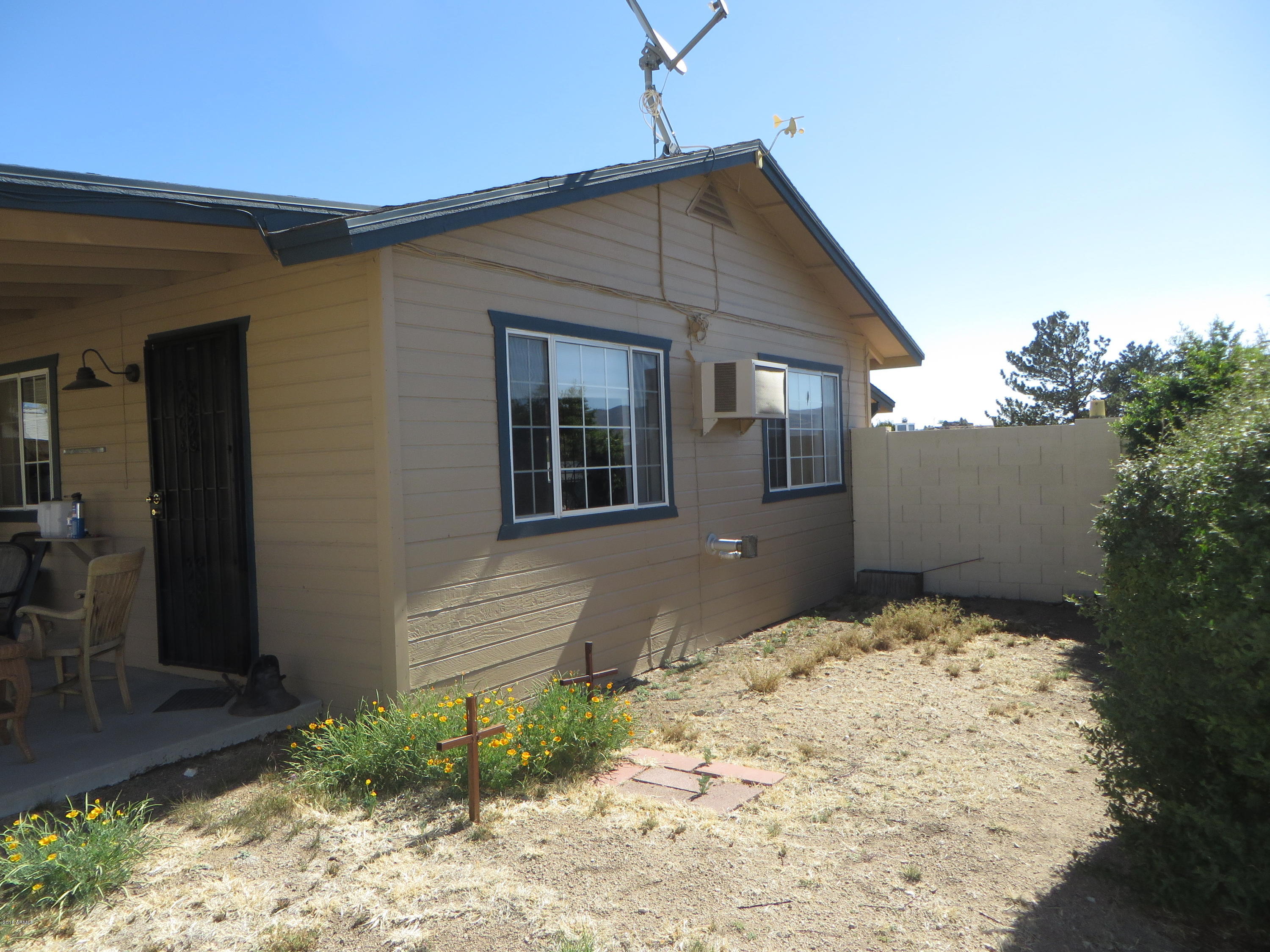 18482 Frontier Road Peeples Valley, AZ 86332 - Photo 46 of 67 South side of home