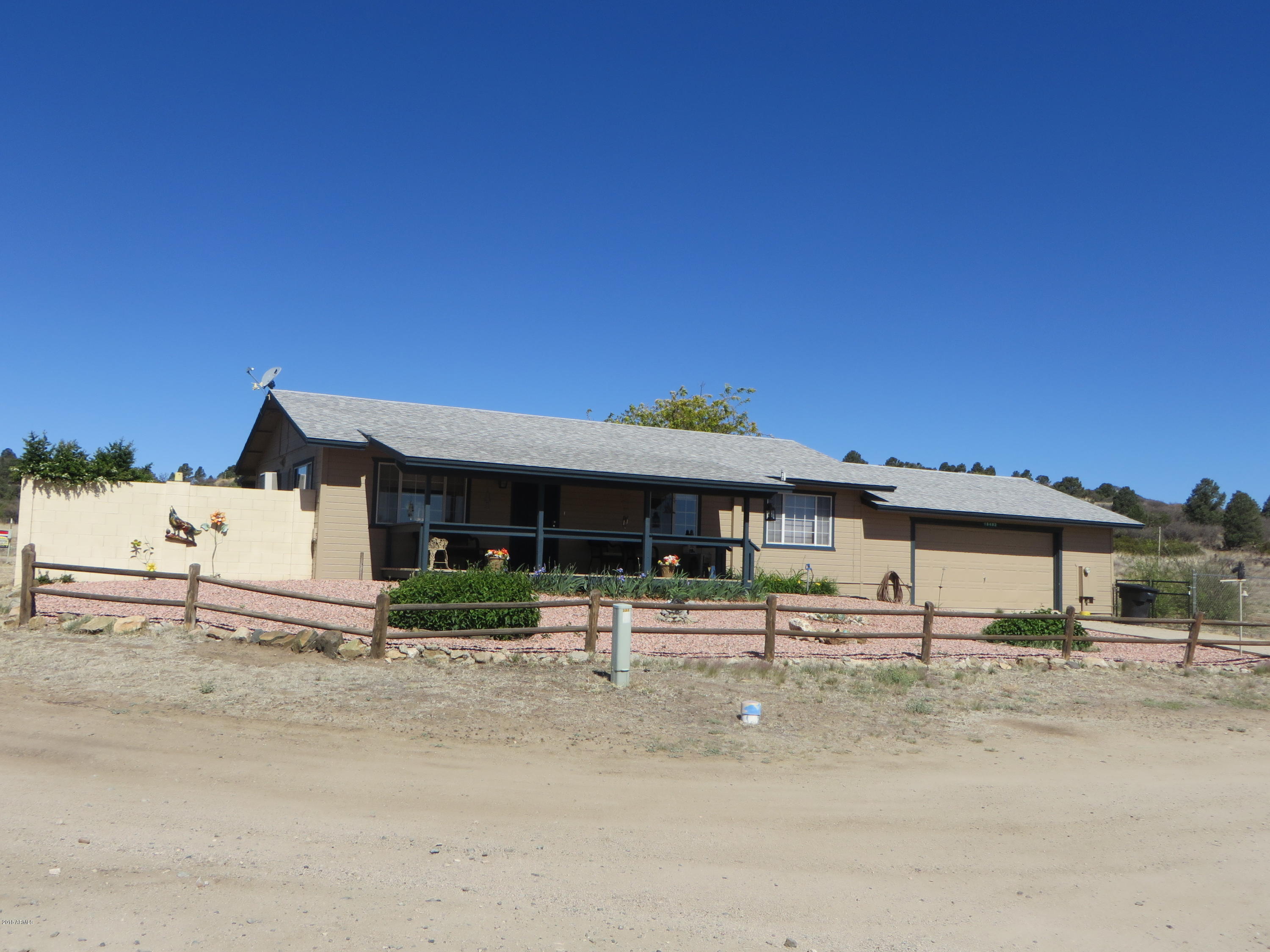 18482 Frontier Road Peeples Valley, AZ 86332 - Photo 54 of 67 Corner location
