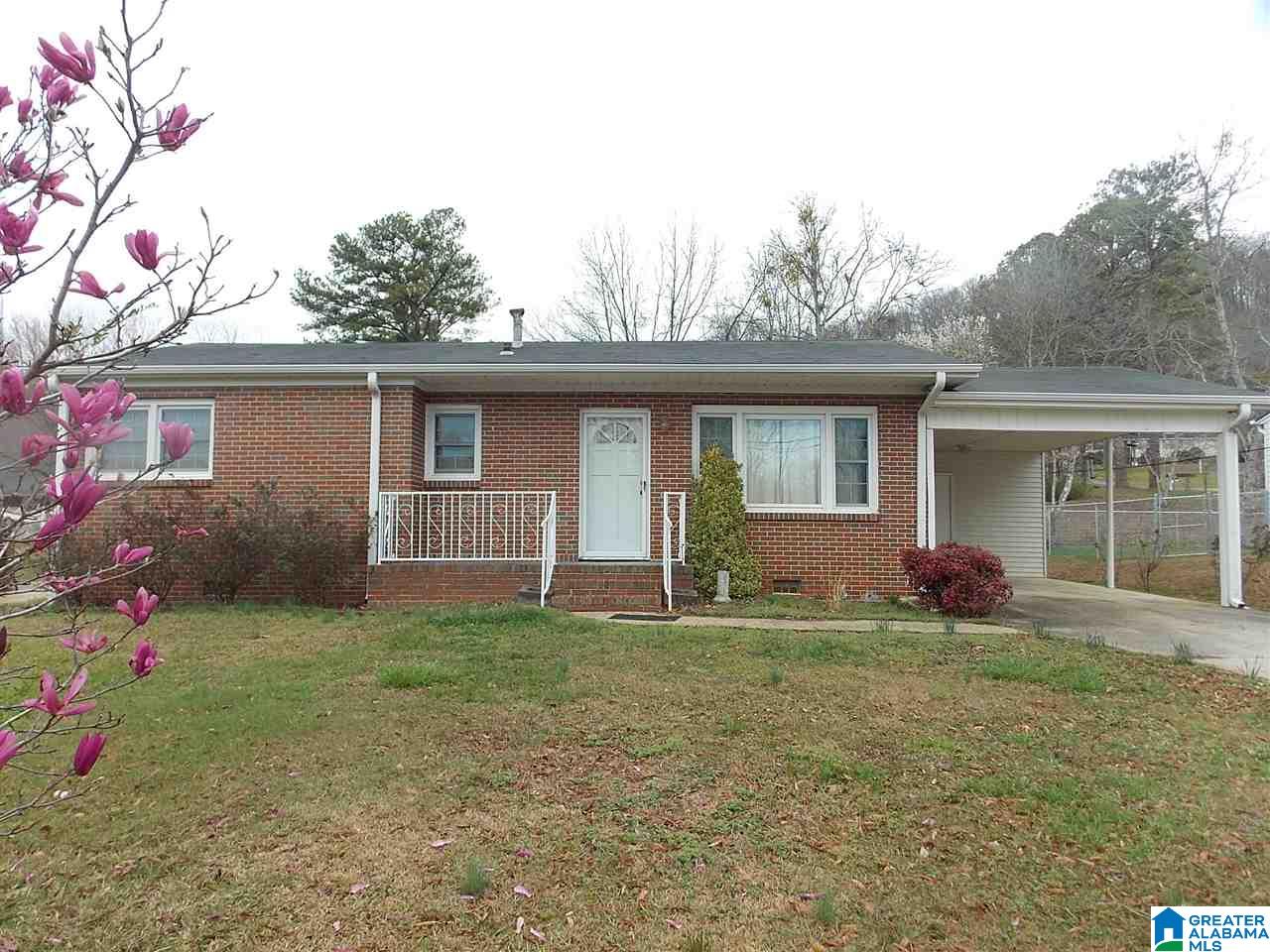 1114 Lincoln Avenue Oneonta, AL 35121 - Photo 1 of 20