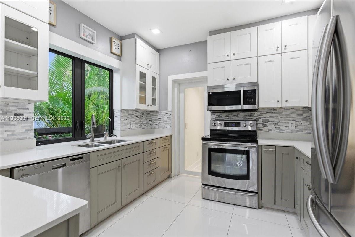 1737 Southwest 10th Street Miami, FL 33135 - Photo 27 of 51