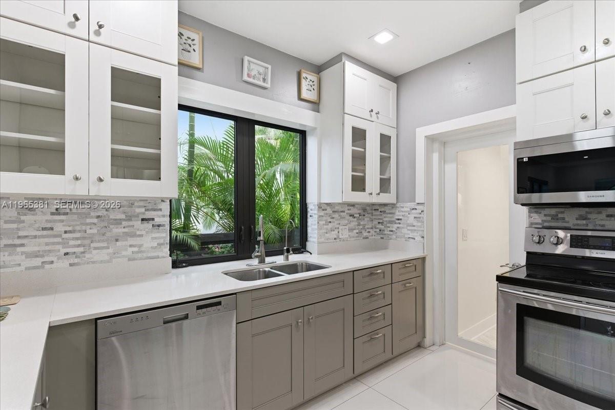 1737 Southwest 10th Street Miami, FL 33135 - Photo 28 of 51