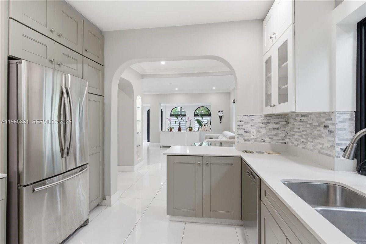 1737 Southwest 10th Street Miami, FL 33135 - Photo 29 of 51