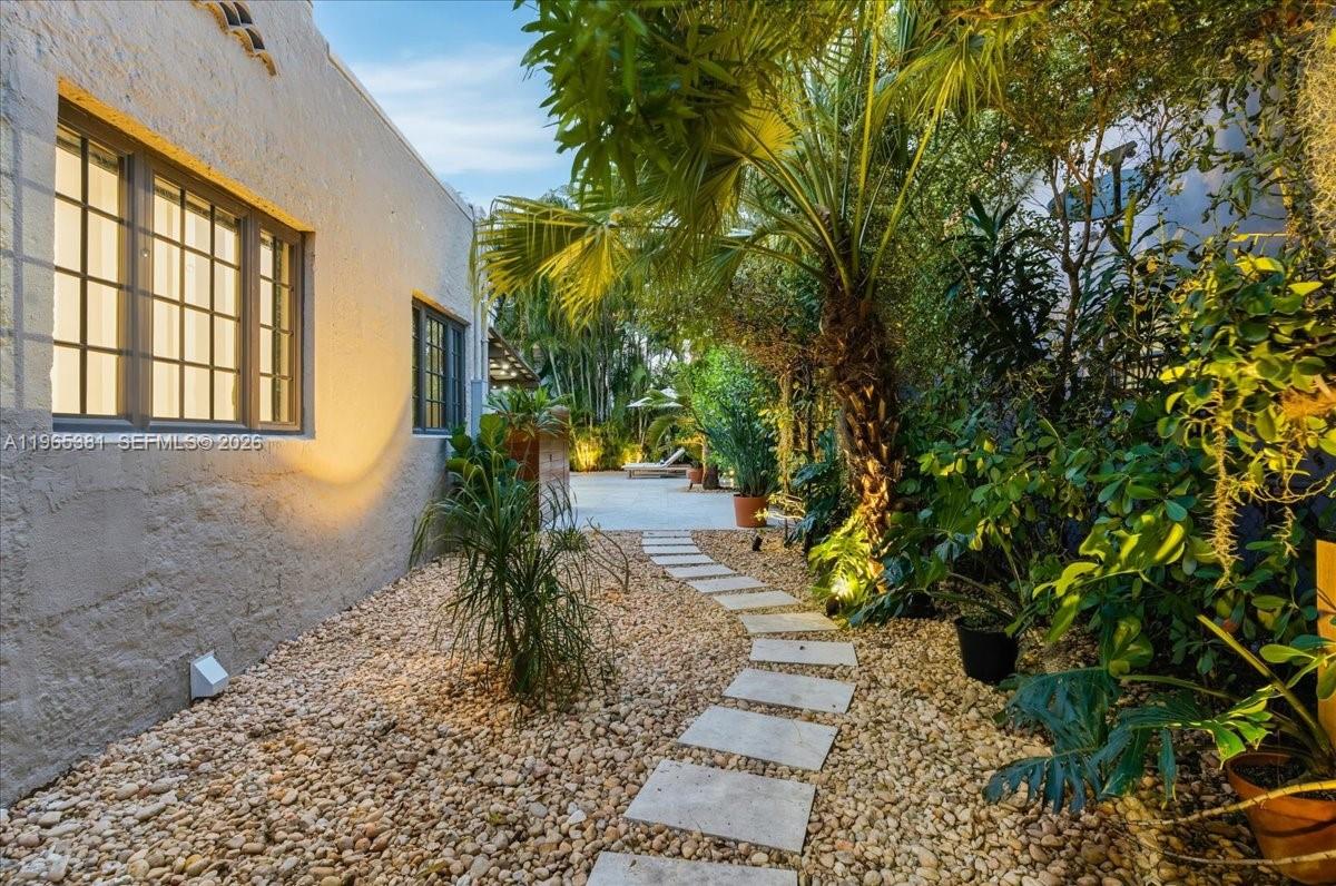 1737 Southwest 10th Street Miami, FL 33135 - Photo 43 of 51