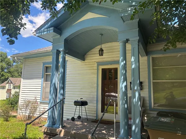 $205,000 | 708 North 5th Street, Atchison, KS 66002