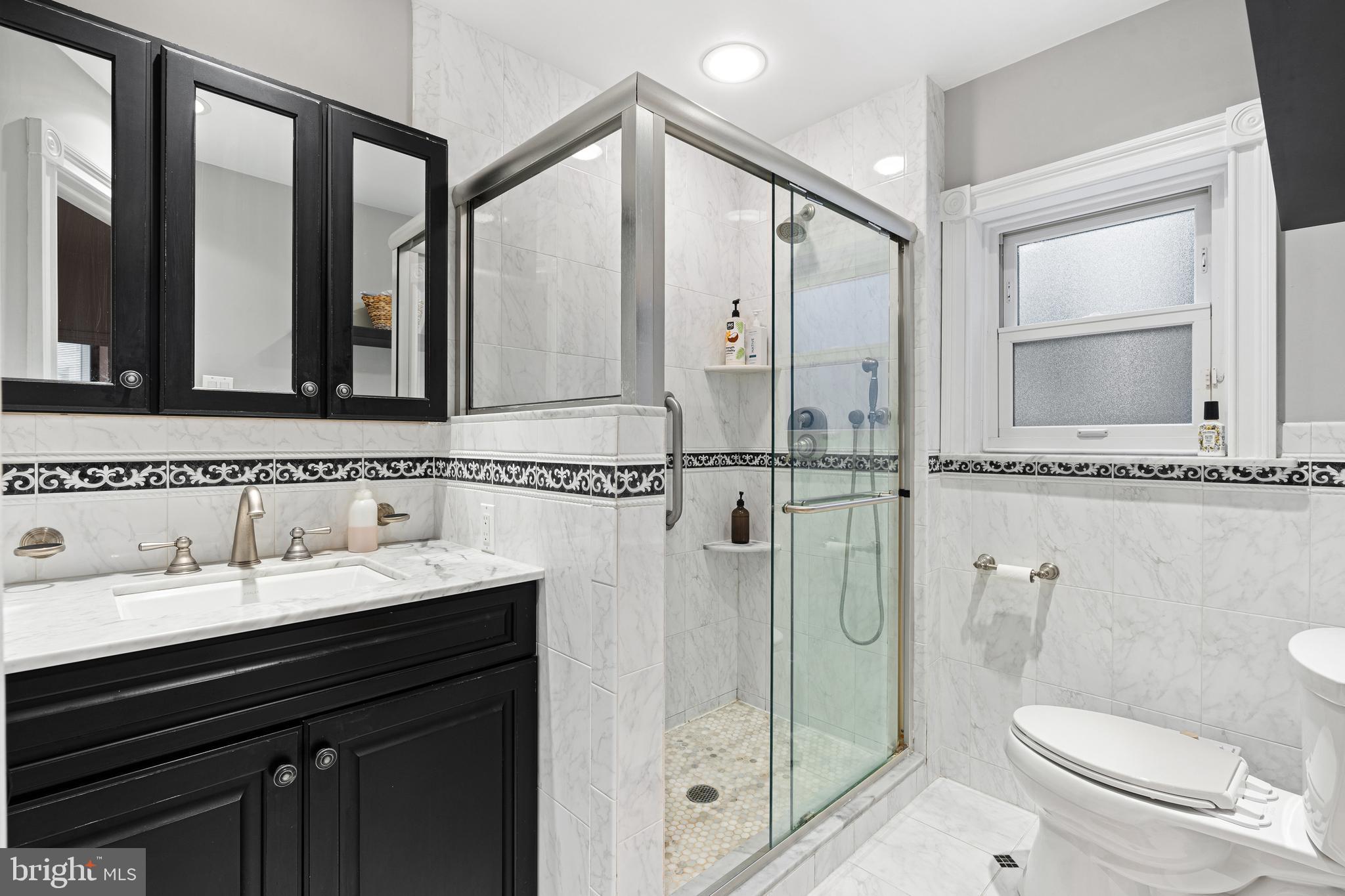 2629 Aspen Street Philadelphia, PA 19130 - Photo 19 of 31 Full Bath