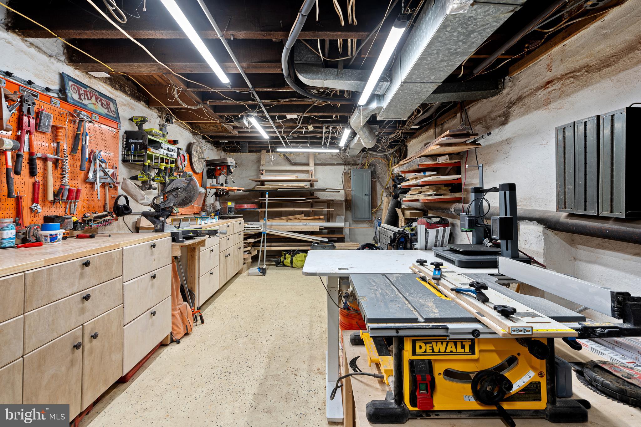 2629 Aspen Street Philadelphia, PA 19130 - Photo 26 of 31 Basement workshop