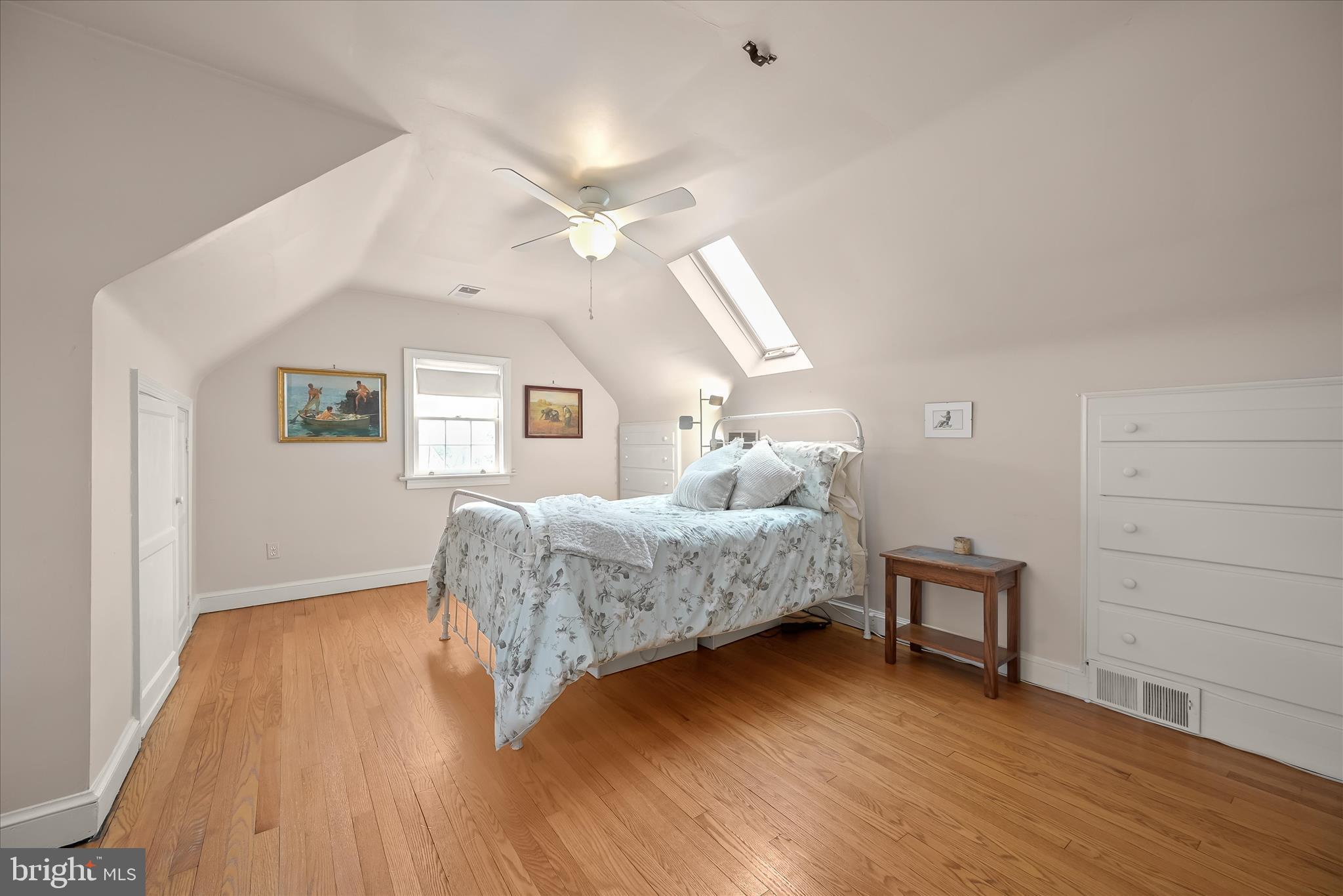 6715 Queens Chapel Road University Park, MD 20782 - Photo 29 of 51 Upper level bedroom with skylight
