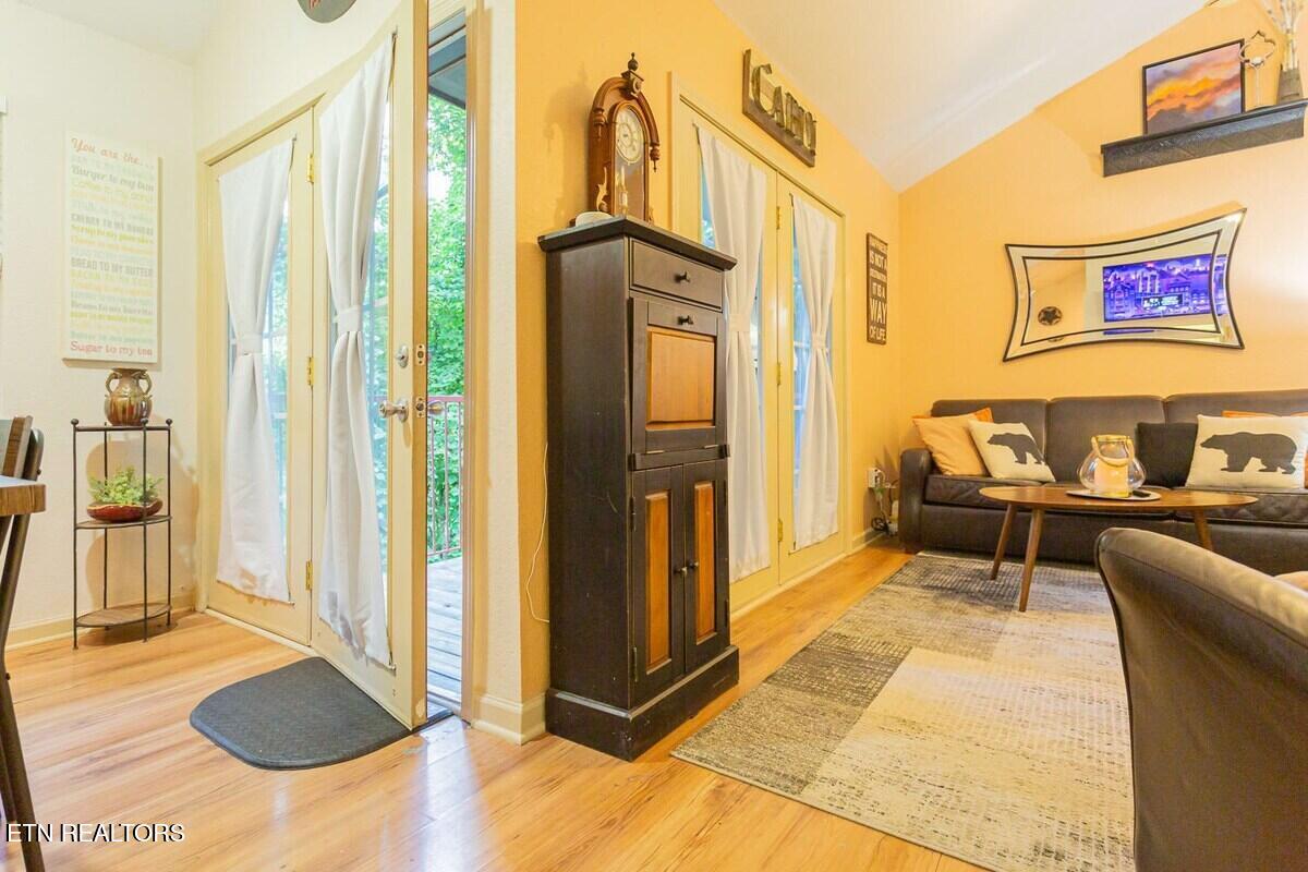 516 Proffitt Road, Unit 2 Gatlinburg, TN 37738 - Photo 15 of 57 original_649412745891348415_1423810518
