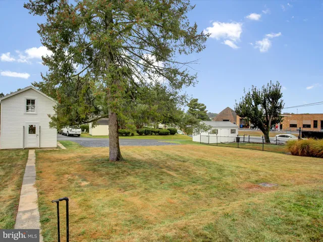 $250,000 | 557 North Franklin Street, Chambersburg, PA 17201