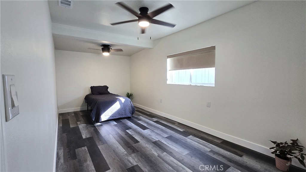 6704 Rhea Avenue Reseda, CA 91335 - Photo 12 of 34