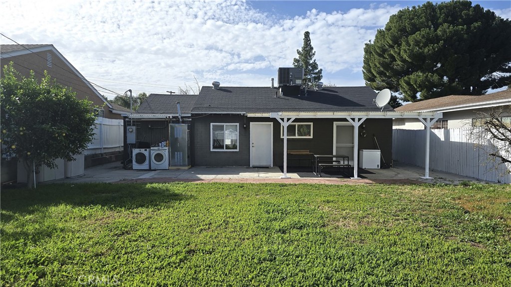 6704 Rhea Avenue Reseda, CA 91335 - Photo 28 of 34