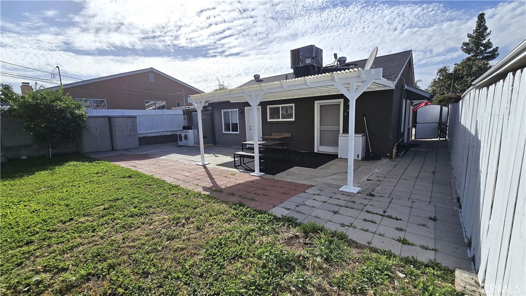 6704 Rhea Avenue Reseda, CA 91335 - Photo 30 of 33