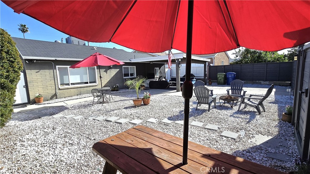 6704 Rhea Avenue Reseda, CA 91335 - Photo 4 of 33