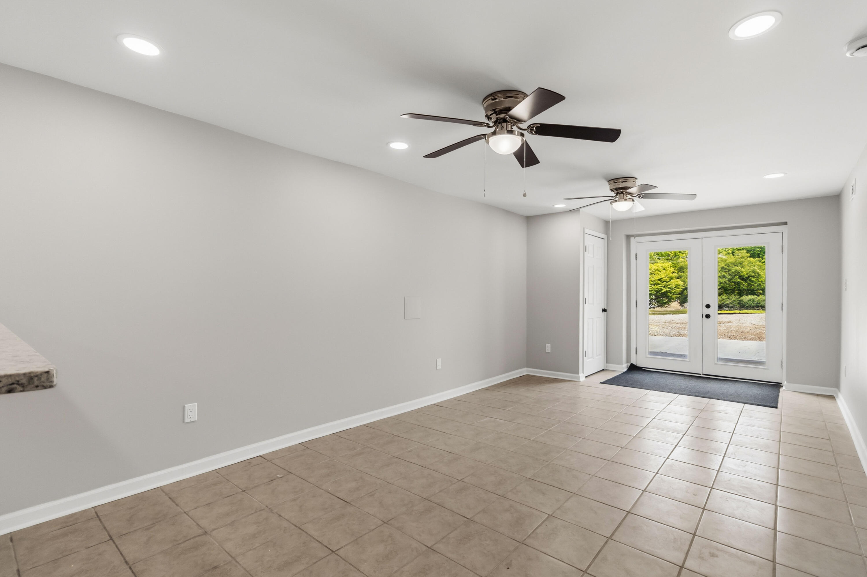 143 Mason Lake Road Berea, KY 40403 - Photo 8 of 56 003