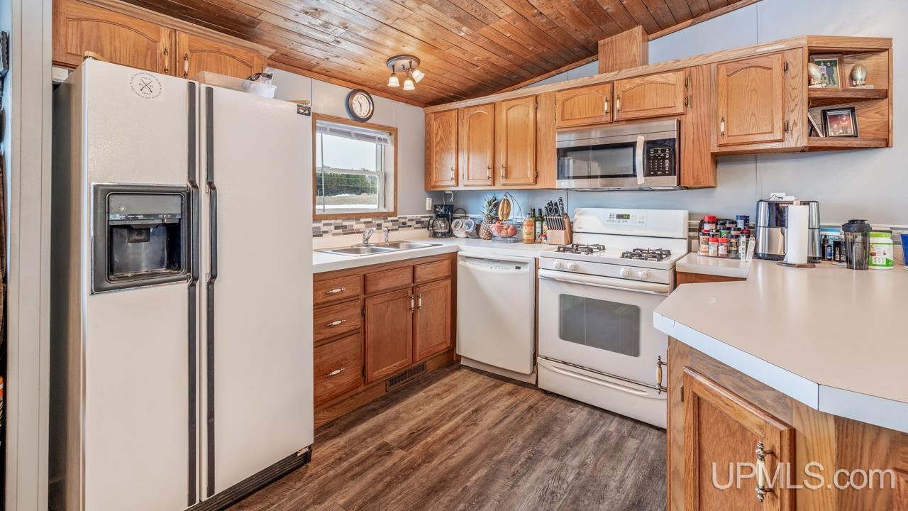W4593 Number 34 Road Nadeau, MI 49863 - Photo 11 of 29