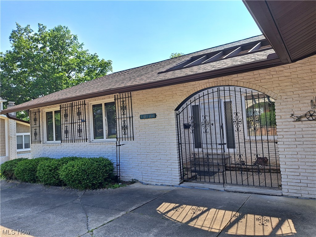 4788 Christman Road Akron, OH 44319 - Photo 2 of 35