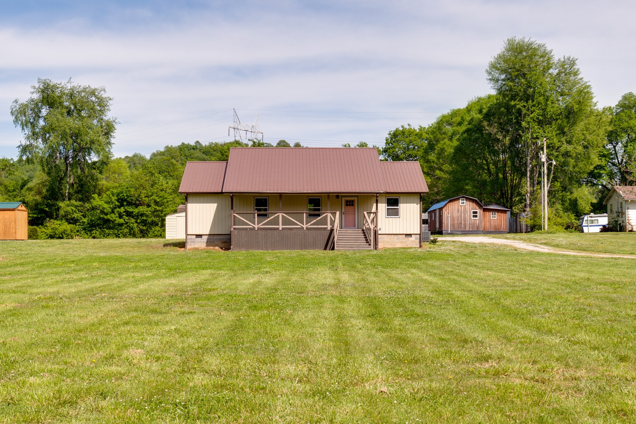 8645 Dog Branch Road Mount Pleasant, TN 38474 - Photo 2 of 29 Gallery Image 2