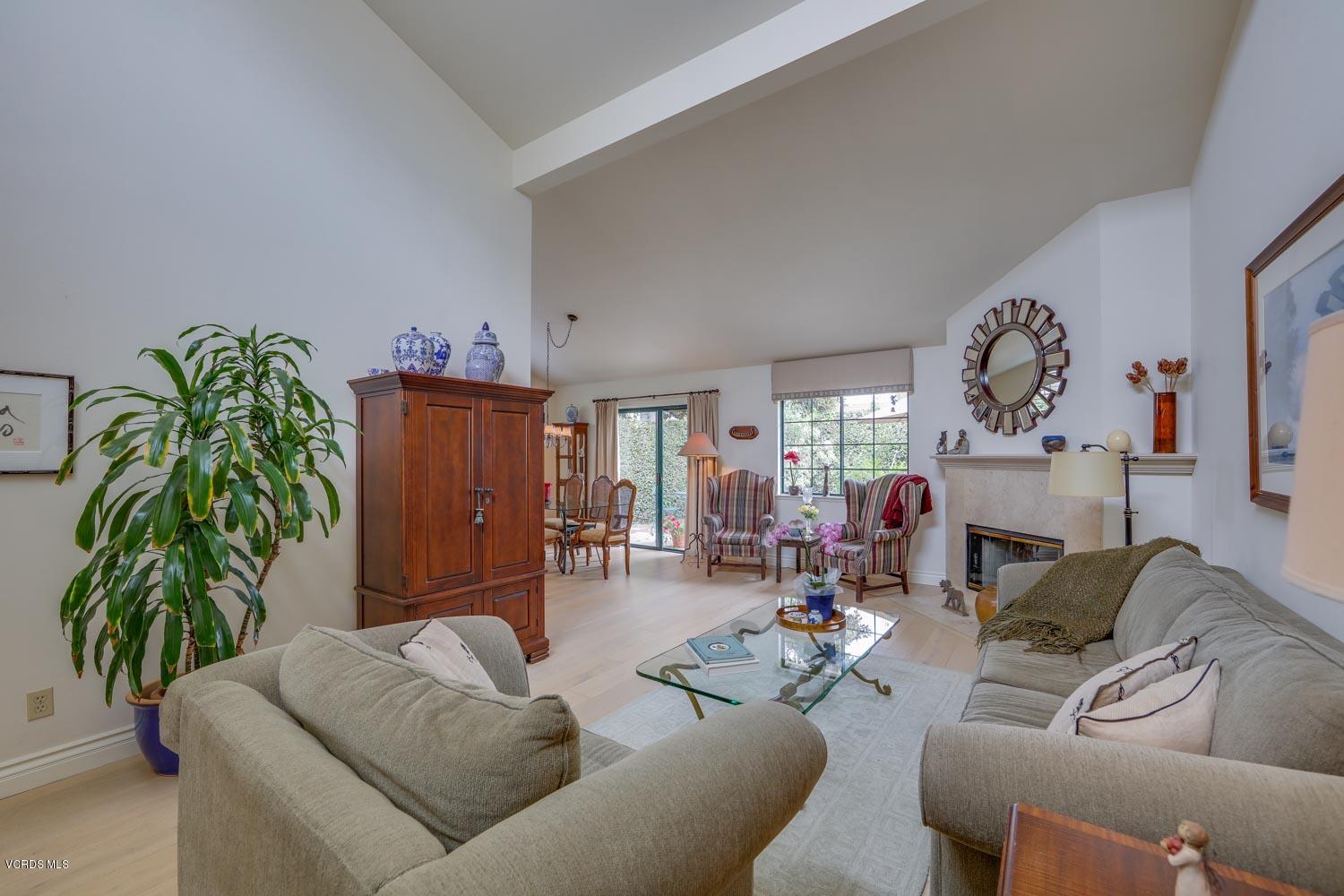 2971 Fanshell Walk Oxnard, CA 93035 - Photo 8 of 28 2971Fanshelf-8