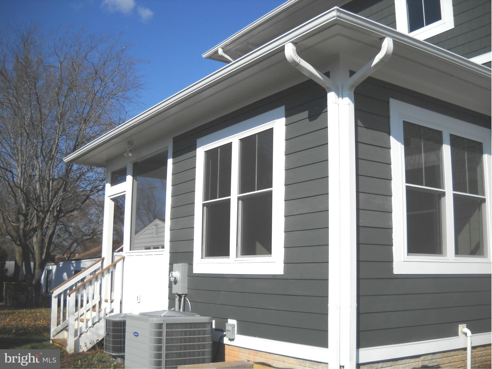 6575 Little Falls Road Arlington, VA 22213 - Photo 22 of 30 Screen porch exit to yard