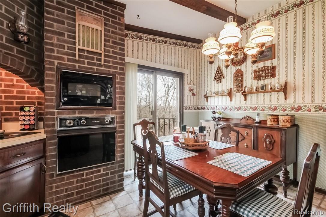 7304 North Latson Road Howell, MI 48855 - Photo 9 of 38 017-Kitchen-2601829-medium.jpg