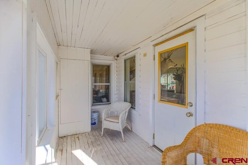 3115 Cr 973 Ignacio, CO 81137 - Photo 30 of 45 a living room with furniture and a table