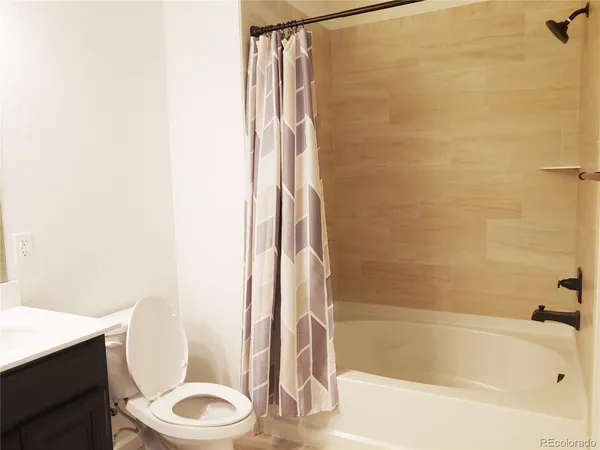 $2,280 | 4771 Copeland Circle, Unit 201, Highlands Ranch, CO 80126