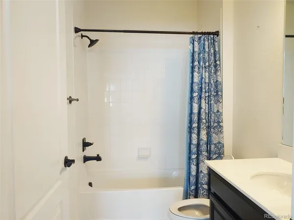 $2,280 | 4771 Copeland Circle, Unit 201, Highlands Ranch, CO 80126