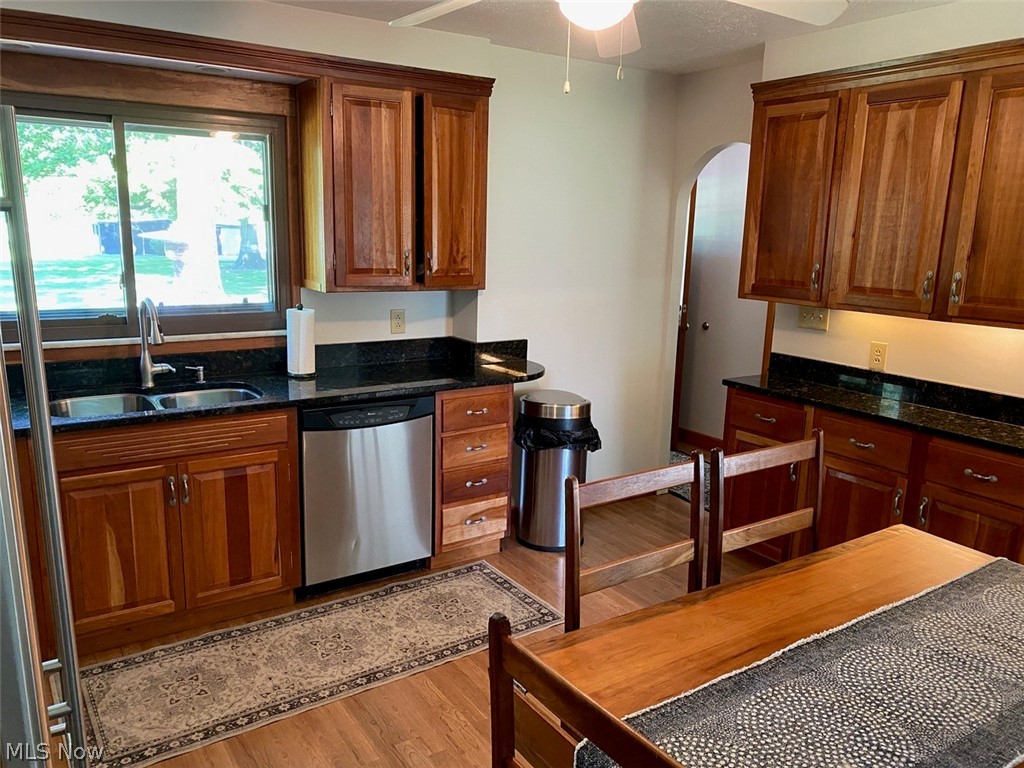 6430 Columbia Road Olmsted Falls, OH 44138 - Photo 3 of 40