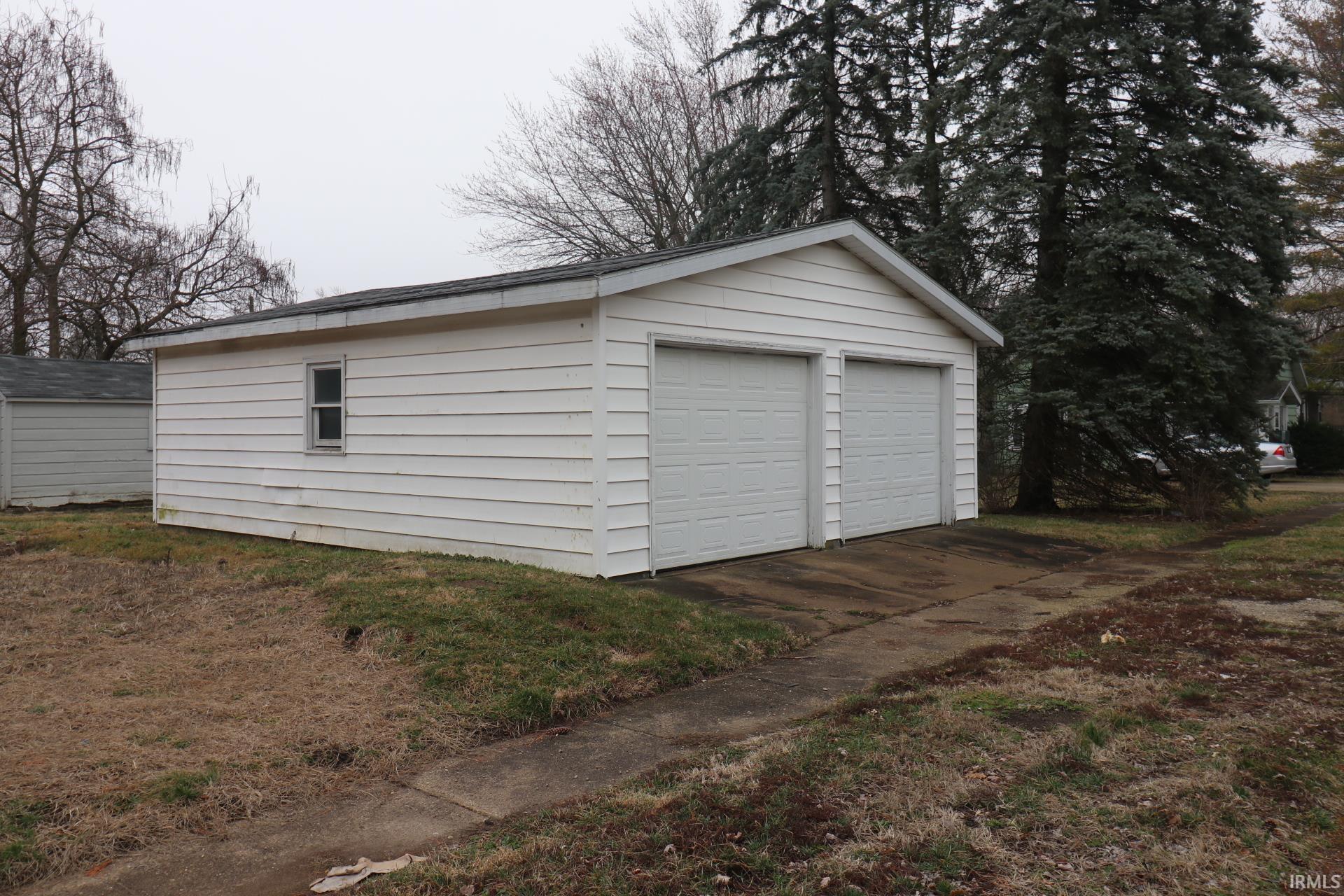 103 East High Street Redkey, IN 47373 - Photo 3 of 7