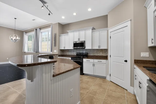 $689,900 | 4196 Mossy Cove Court, Niceville, FL 32578