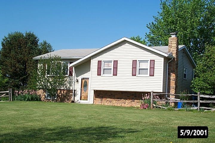 9400 South Strain Ridge Road Bloomington, IN 47401 - Photo 1 of 1 Gallery Image 1