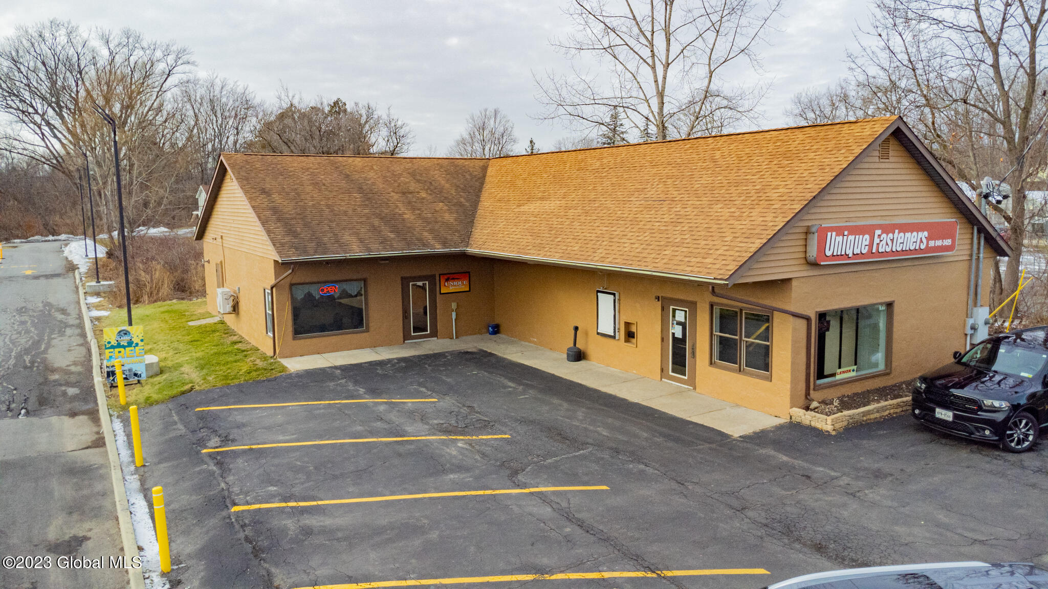 291 North Comrie Ave  