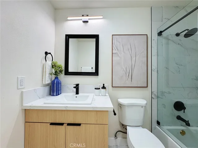 $799,000 | 15505 La Valle Street, Sylmar, CA 91342