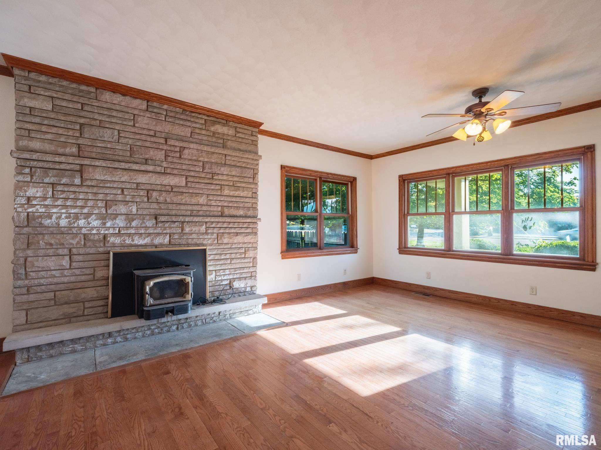 4236 North Prospect Road Peoria, IL 61603 - Photo 6 of 47