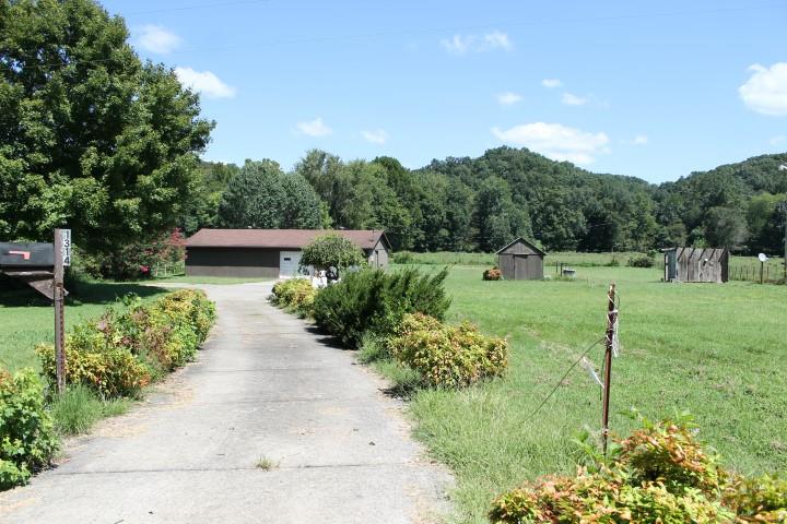 1314 Upper Standing Rock Road Dover, TN 37058 - Photo 5 of 12 Gallery Image 5