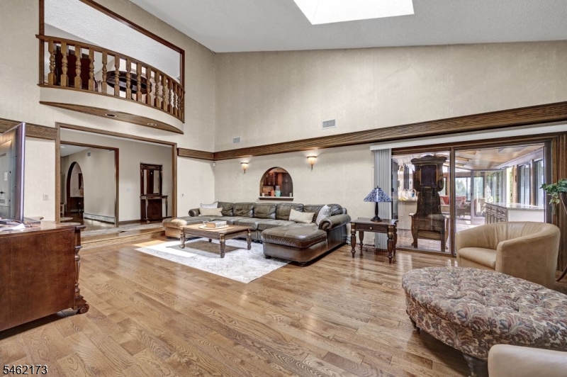 25 Woodbine Road Florham Park, NJ 07932 - Photo 11 of 44 Gallery Image 11