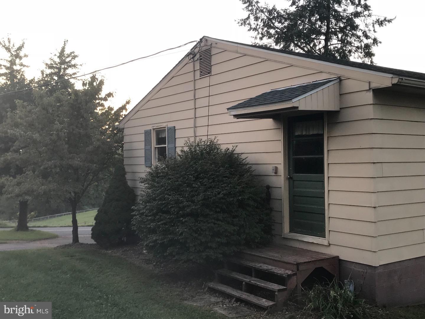 13 Heidel Road Robesonia, PA 19551 - Photo 3 of 14 Gallery Image 3
