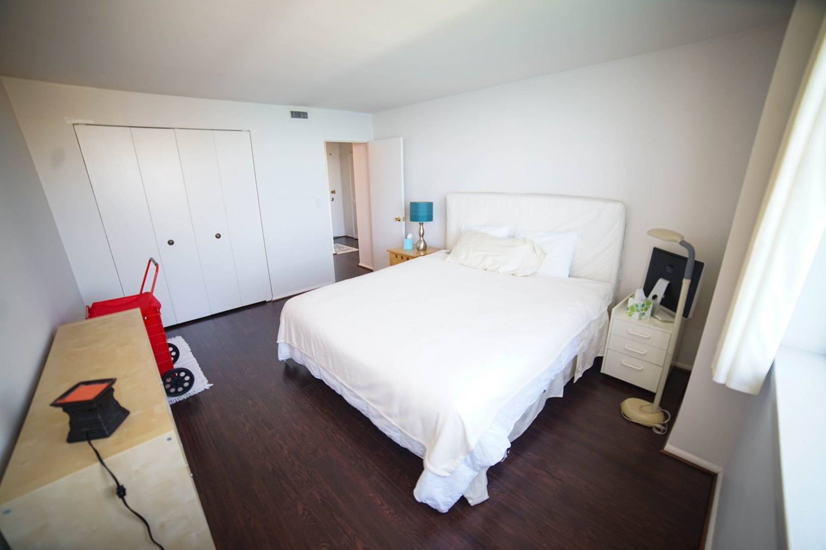 6301 North Sheridan Road, Unit 22N Chicago, IL 60660 - Photo 12 of 18 Gallery Image 12