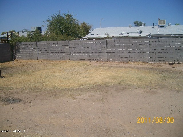 5916 West Berkeley Road Phoenix, AZ 85035 - Photo 5 of 12 100_7236
