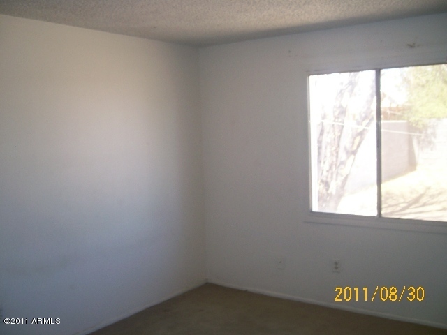 5916 West Berkeley Road Phoenix, AZ 85035 - Photo 9 of 12 100_7240