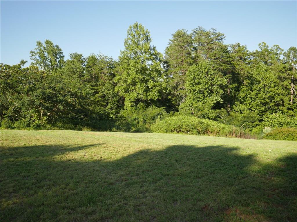 1679 Yoder Farm Road Hickory, NC 28602 - Photo 3 of 15 Gallery Image 3