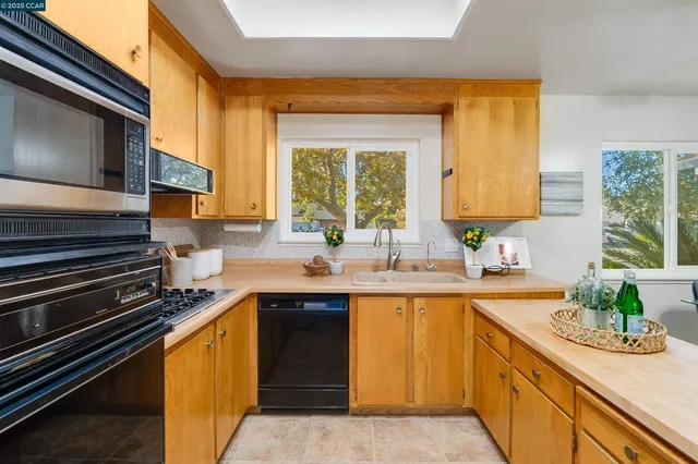 $1,149,000 | 1856 Carriage Drive, Walnut Creek, CA 94598