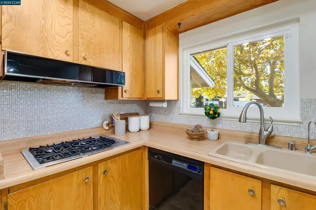 $1,149,000 | 1856 Carriage Drive, Walnut Creek, CA 94598