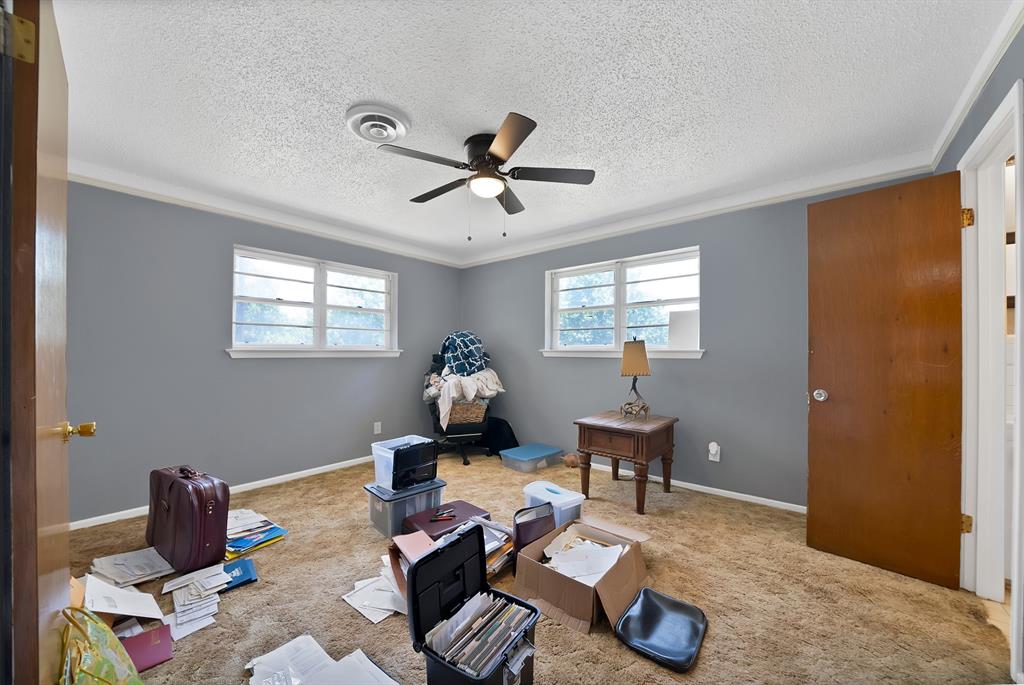 305 West Bethesda Road Burleson, TX 76028 - Photo 11 of 26