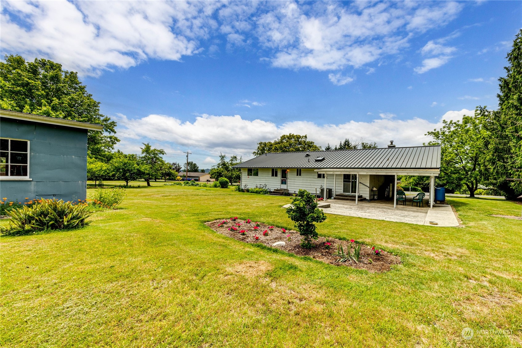 8121 Riverview Road Snohomish, WA 98290 - Photo 26 of 40 Gallery Image 26