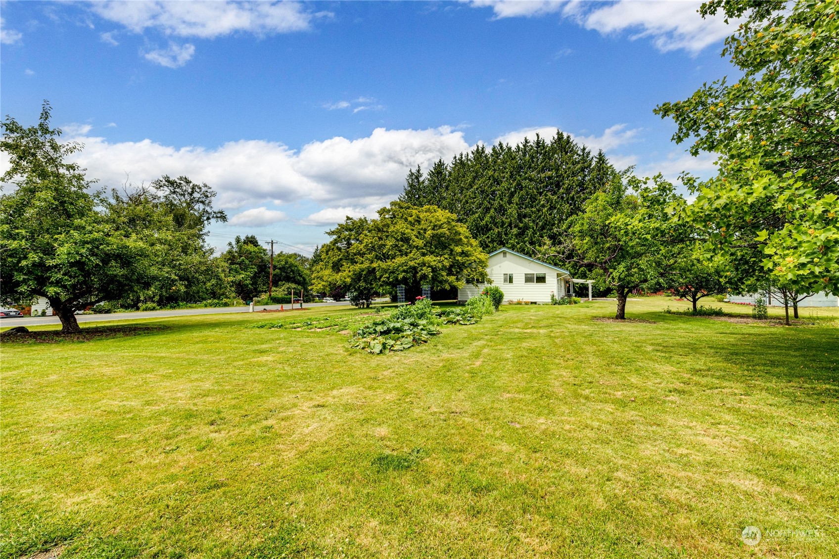 8121 Riverview Road Snohomish, WA 98290 - Photo 34 of 40 Gallery Image 34