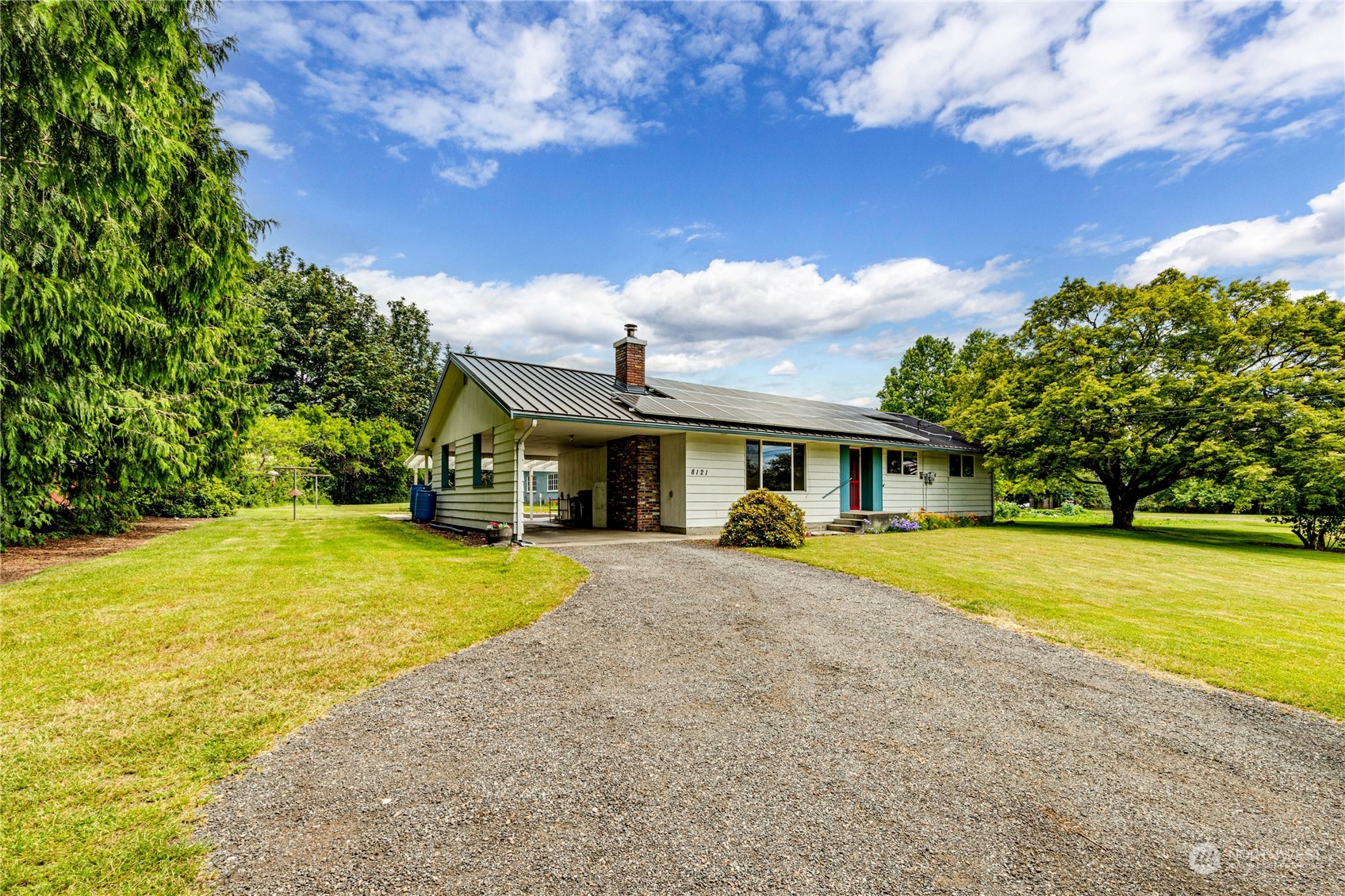 8121 Riverview Road Snohomish, WA 98290 - Photo 4 of 40 Gallery Image 4