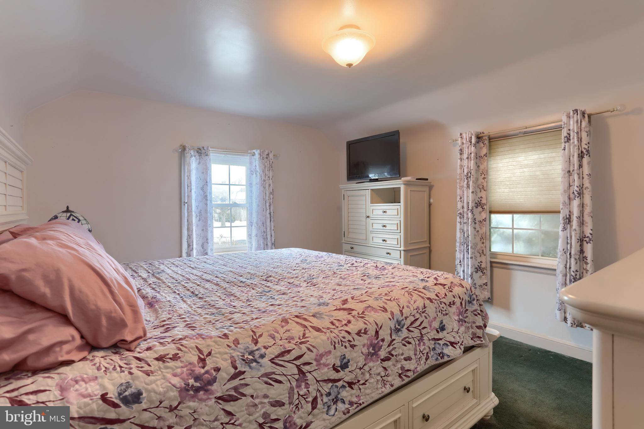 323 South 3rd Avenue Lebanon, PA 17042 - Photo 19 of 33 a bedroom with a large bed and a window